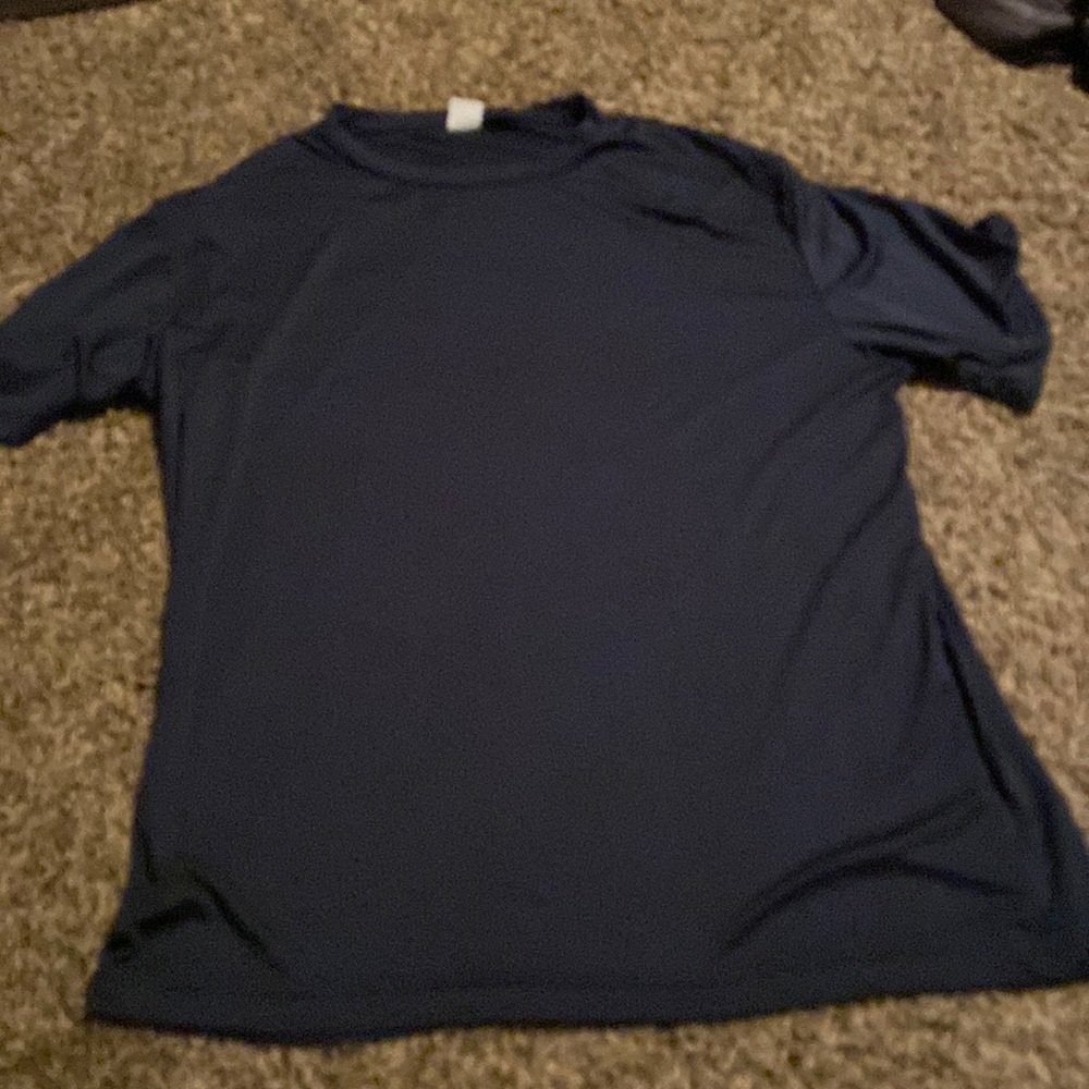 grey t-shirt